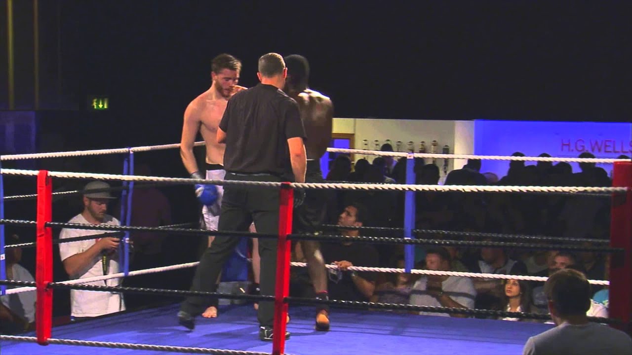 Kazadi Mwamba vs Ben Vickers