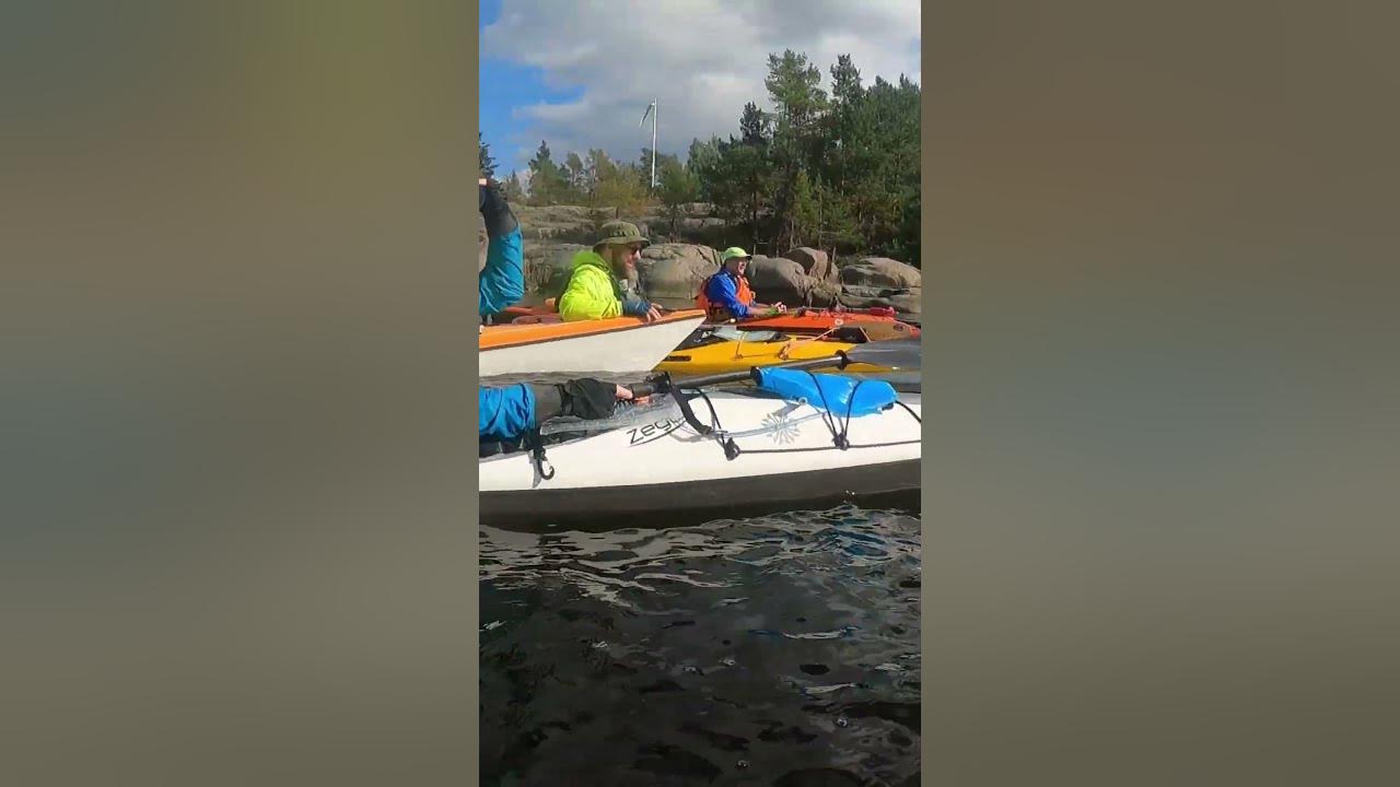 Cluster of sea kayaks  Introkurs för kajakledare, Friluftsfrämjandet 