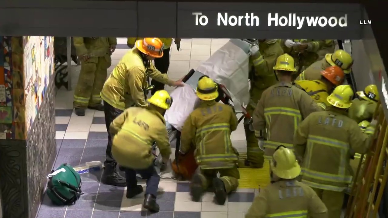 Woman Rescues Off Red Line Tracks  / Universal City 6.27.20