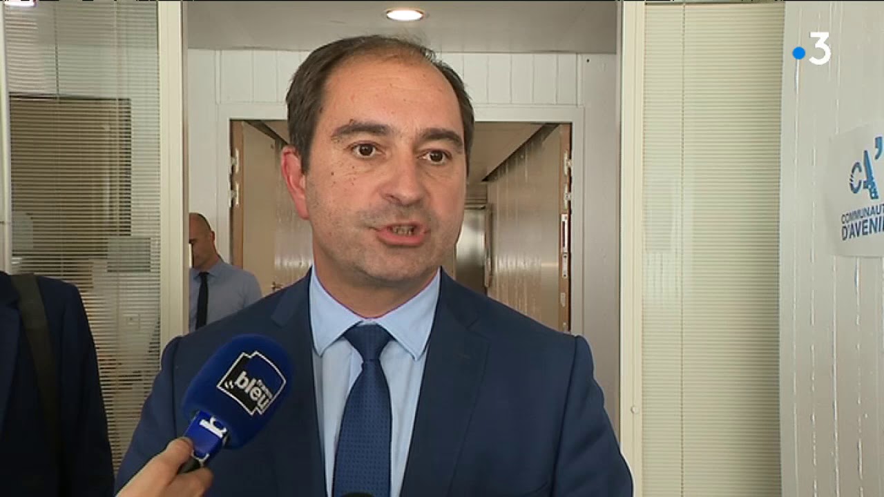 La réaction de Laurent Fayat ( constructeur ) au report de mise en service du pont Simone Veil