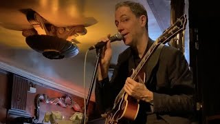 Solo Jazz Guitar - Andy Brown plays &#39;Round Midnight at the Green Mill 8/17/23