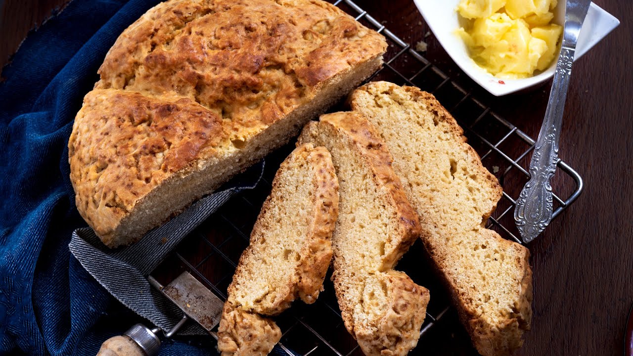 Homemade Bread Recipe with 4 ingredients & 4 Steps No Yeast No Egg