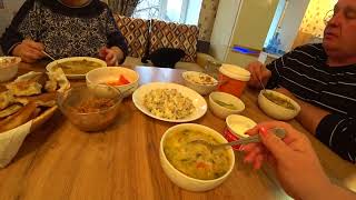 видео: Санёк готовит завтрак/Маме приснился отец/Готовлю рассольник/Краска для волос/Замерзли/Кормлю обедом картинка: Санёк готовит завтрак/Маме приснился отец/Готовлю рассольник/Краска для волос/Замерзли/Кормлю обедом