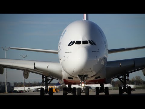 Video: Máy bay chở khách lớn nhất là gì?
