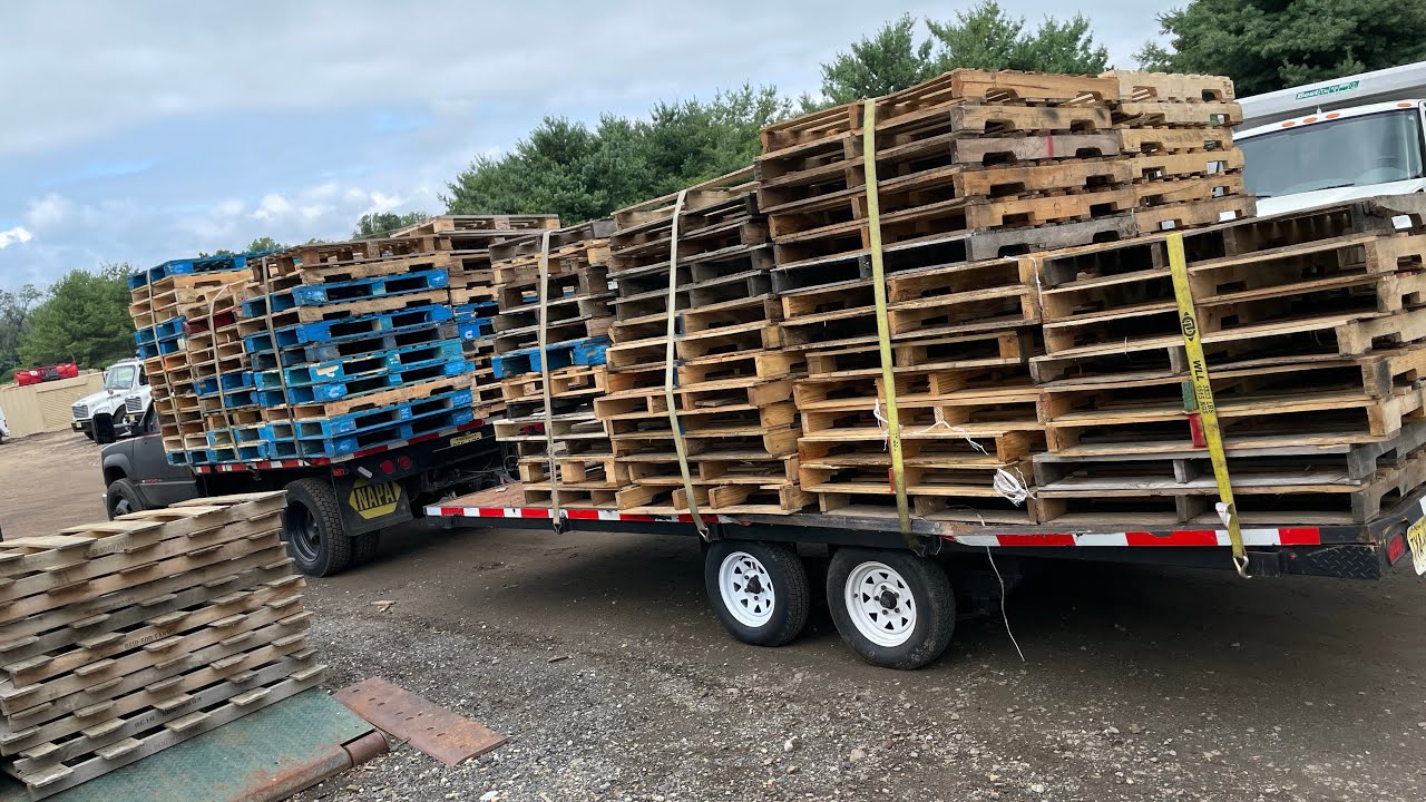 Delivering 200+ wooden pallets - YouTube