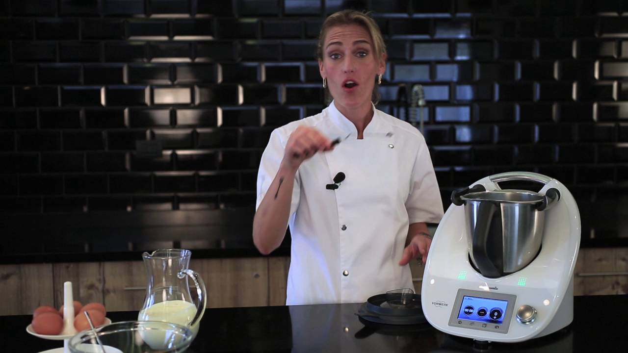 Creme brulé junto a Thermomix y Virginia Demaria.