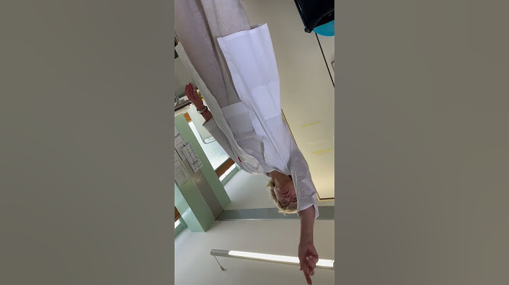 QUESTA DOTTORESSA VIENE BECCATA MENTRE FUMA NELLO STUDIO  👩🏻‍⚕️