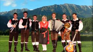 Video voorbeeld van "Ansambel Saša Avsenika - Harmonike in orglice, Ti si lepša od najlepše"