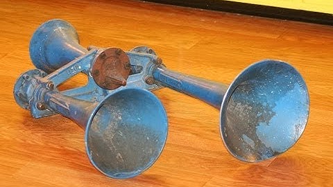 A run by of my former Conrail Leslie RS3L train horn. 2-2-2013