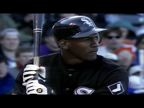 Vídeo: Michael Jordan jugava a beisbol professionalment?