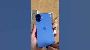 Unboxing the iPhone 16 in Ultramarine