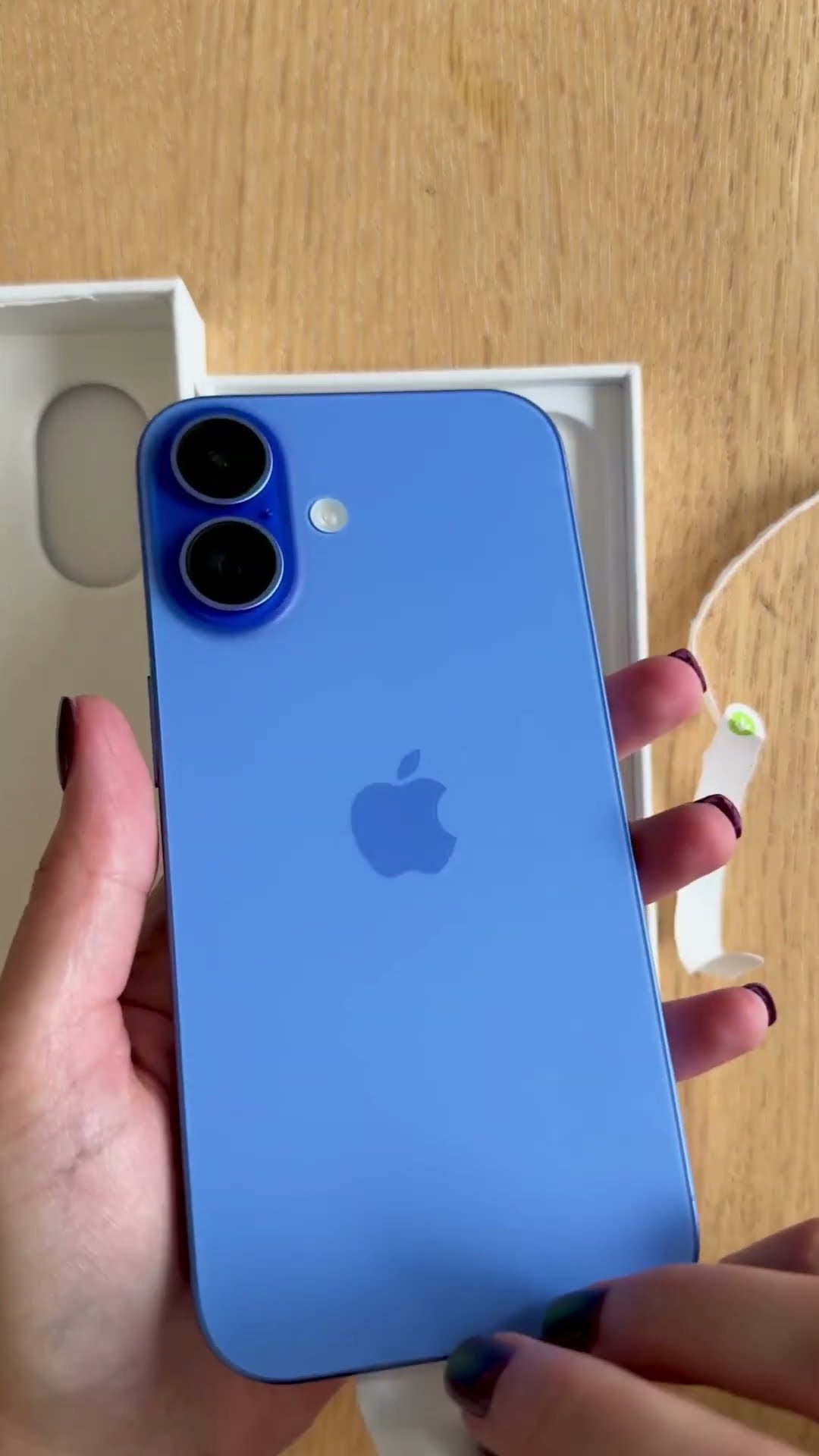 Unboxing the iPhone 16 in Ultramarine