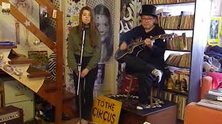 Michelle Williams - Tightrope(The Greatest Showman) - Acoustic Cover - Jasmine Thorpe & Danny McEvoy