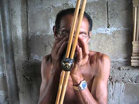 Lao Khaen Master Lung Kong playing Lam Som
