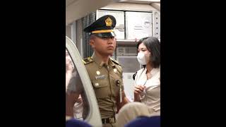 Download Lagu Kegiatan dan Pekerjaan Pramugari Super Air Jet dalam Pesawat Rute Medan - Bandung MP3