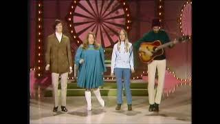 The Mamas &amp; The Papas - Dancing In The Street