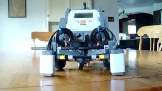 LEGO MindStorms NXT 2.0 Tabletop Roving Robot Demonstration