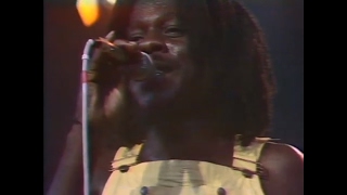 Video thumbnail of "Wolves and Leopards   - Dennis Brown Live At Montreux [Videoclip HQ Audio]"