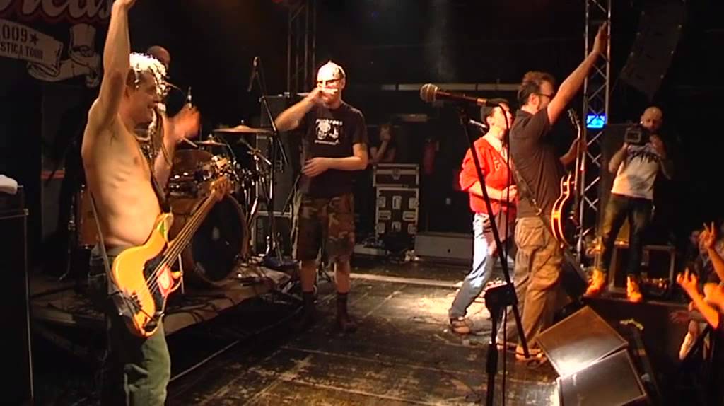 Punkreas - Il Vicino (Live @ Hiroshima Mon Amour 2010)