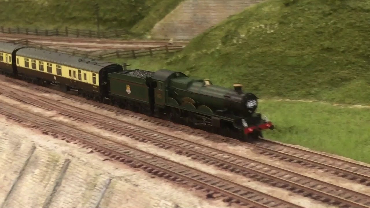 Warley club N gauge layouts