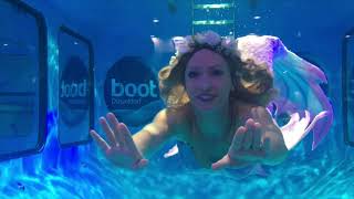 Professional Mermaid for Hire in Perth - Underwater Tank Show