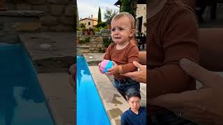 Lempar bola sabun ke kolam⁉️