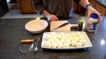How To Make Deviled Eggs.  Simple Thanksgiving Traditional Dish
