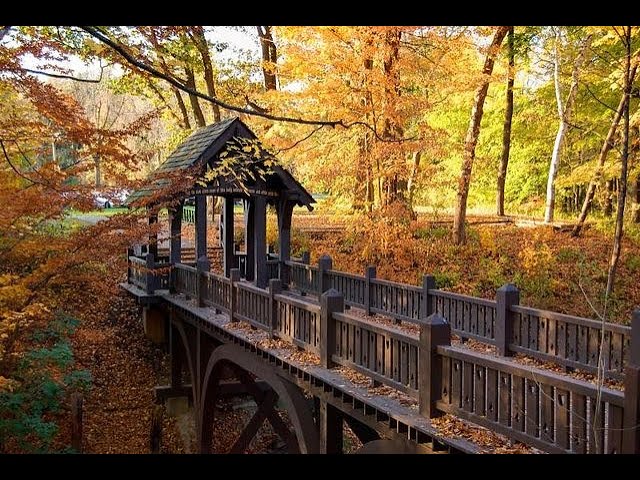 Seven Bridges - Grant Park Milwaukee - YouTube