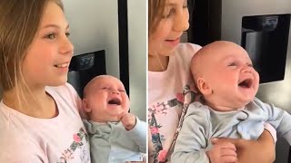 Baby hysterically laughs at totally random object
