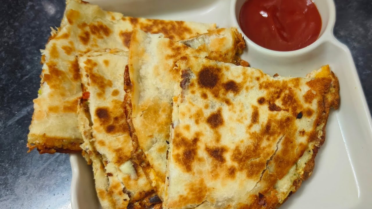 Chicken Tortilla Recipe | Easy and Simple Chicken Totilla Pizza Recipe 