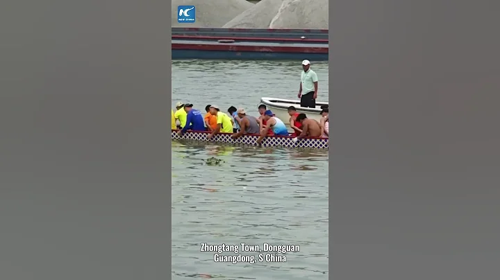 How dragon boat team practices paddling technique - DayDayNews