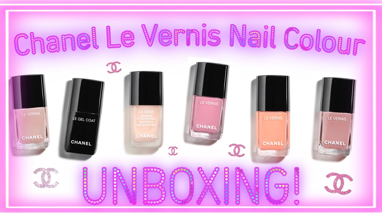 As most of you now know, Chanel reformulated their Le Vernis Nail