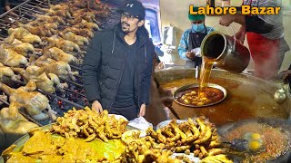 LAHORI STREET FOOD IN PAKISTAN - Motay Ke Channy, Khalifa Sajji & Deep Fried Chicken
