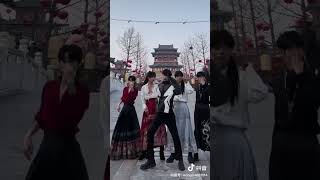 王铮铭0396 #douyin #抖音 #tiktokchina #tiktokdance #越南鼓 #越南鼓卡点舞 #bodyshaming