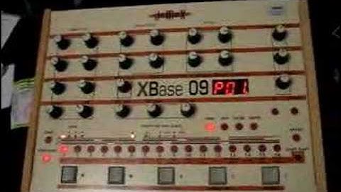 Mark Demos His JOMOX XBase09SE