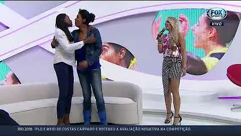 MARCIA F E MIREYA, EM MOMENTO "ZEN" COM ADRIANE GA...