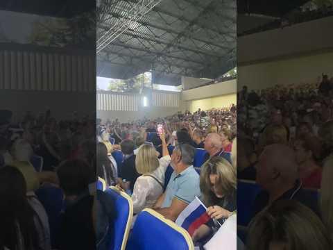 Зал скандирует «Россия» перед концертом SHAMAN в Крыму |Феодосия, 02.08.2025