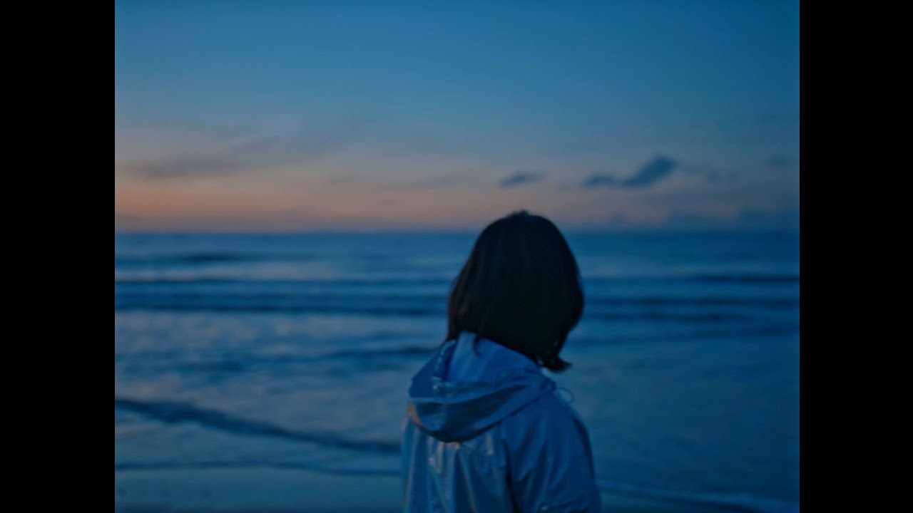 Inès Damaris - Moon Boy (official video)