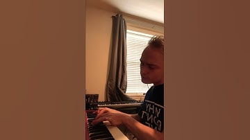 Thumbnail of Concerning Hobbits Theme song.￼
