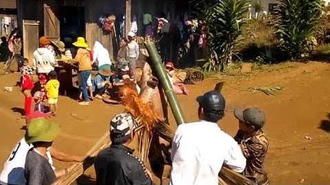 Đám cưới độc lạ của người Ba Na