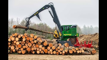 Deere 437E Log Loader   4K