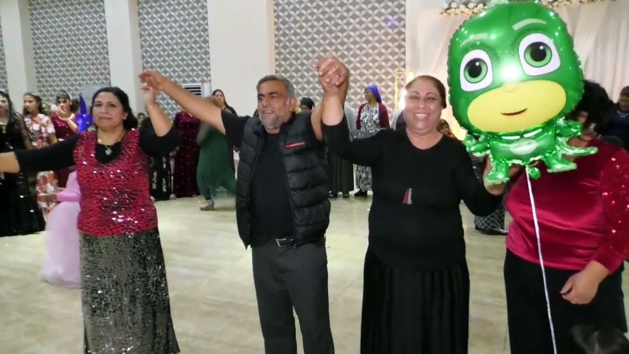 GÜLLÜ İLE SALMAN KINA GECESİ 3