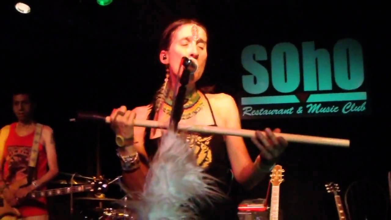 Aterciopelados - Mi Vida Brilla clip acapella @ SoHo Santa Barbara 8-14-2010 Aterciopelados - Mi Vida Brilla clip acapella @ SoHo Santa Barbara 8-14-2010