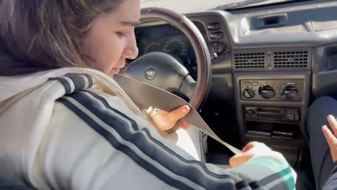 Bir yigit porno tomosha qilish uchun xafa boldi Xotin eriga minora beradi (tomosha)