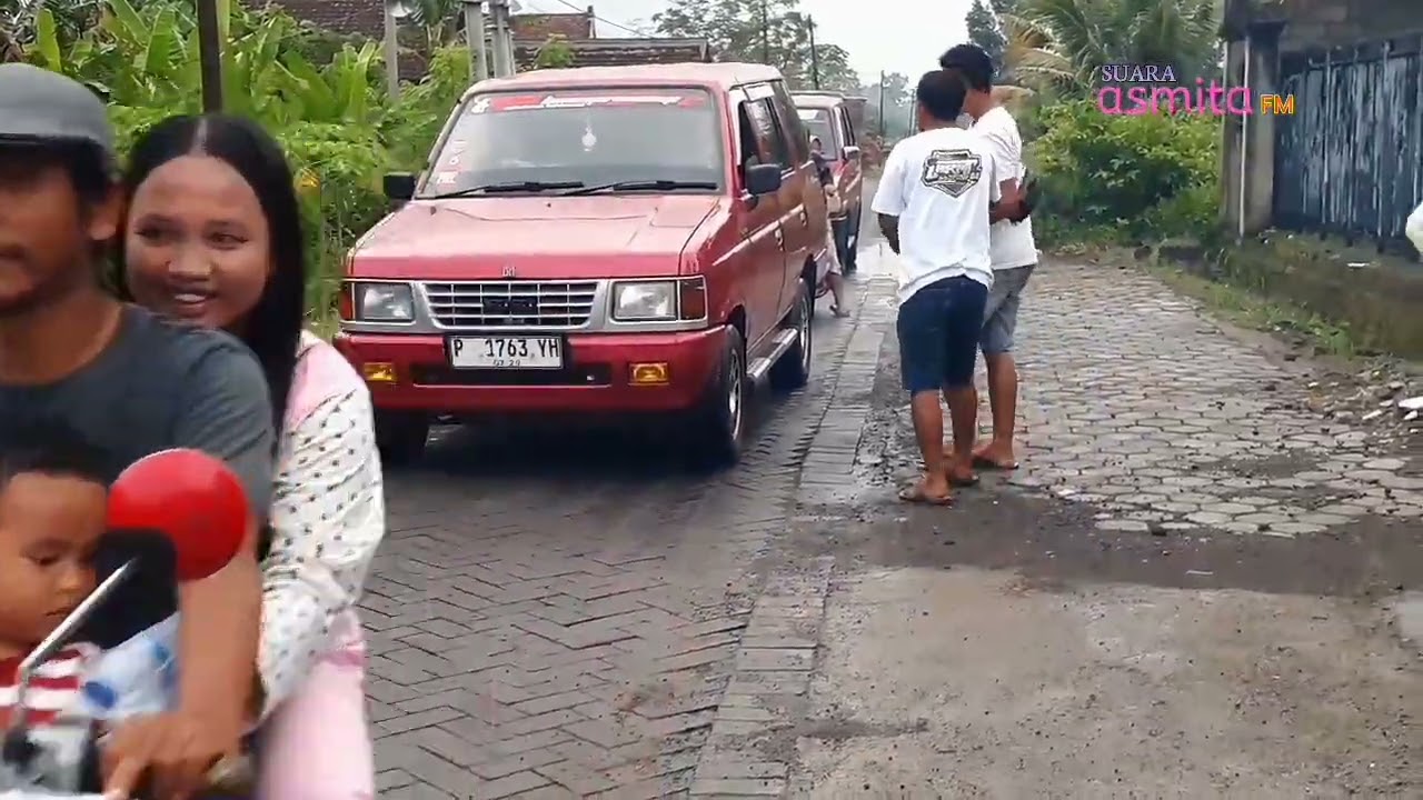 Pemuda Larat rw 04 Dasri Berbagj Takjil di bulan Ramadhan