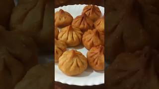 नवरात्र विशेष दिवस आठवा देवीचा नैवैद्य नारळतळणीचे मोदकYT studio shorts  foodies archana