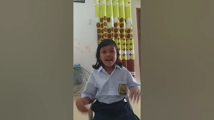 Maria Laura Manalu menyapa kita.....