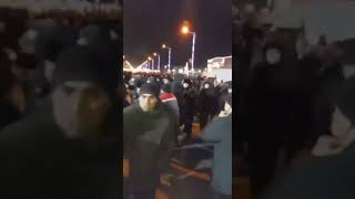 В Казахстане вспыхнули массовые протесты на фоне повышения цен на газ, президент ввел режим ЧС