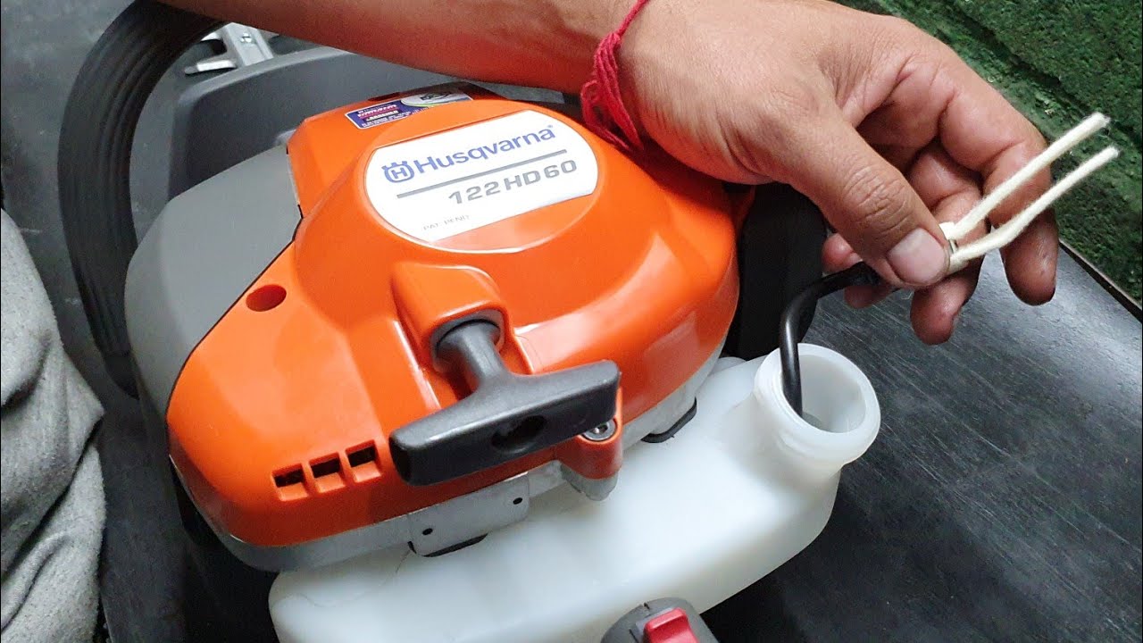 Preventative maintenance on a HUSQVARNA 122HD60 pruner. - YouTube