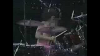 Grand Funk Railroad - We're An American Band LIVE - 1974